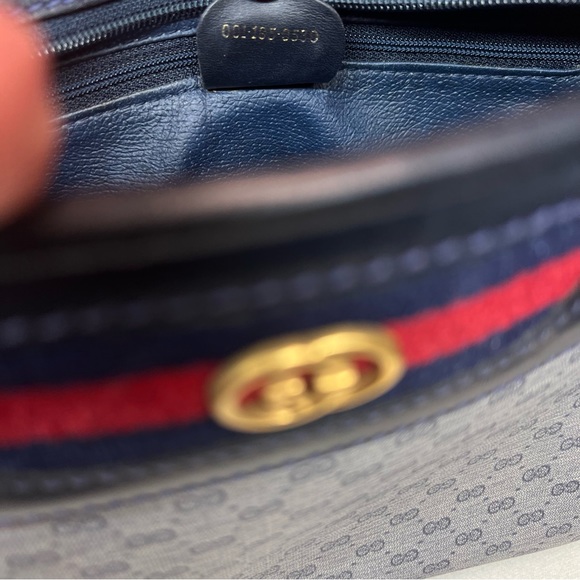 GUCCI GG Monogram Supreme Ophidia Web Bag
Crossbody Purse - Picture 8 of 14